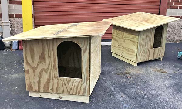 Dog-Houses-for-Community-Dogs-in-Page-County